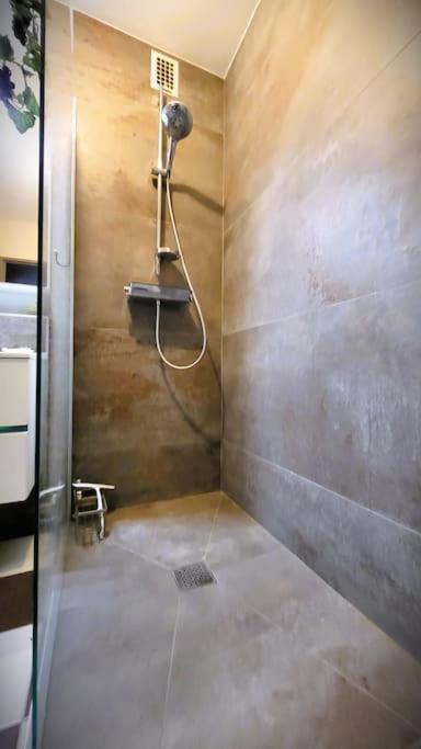 Appartement Des Beaux-Arts Besançon Exterior foto